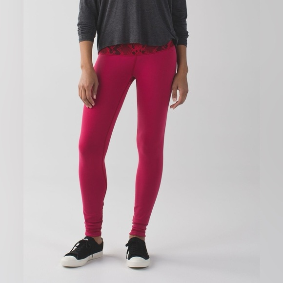 3/$30 🍂 Lululemon Wunder Under Pant III (Reversible)  Cranberry / Alarming - Picture 1 of 13